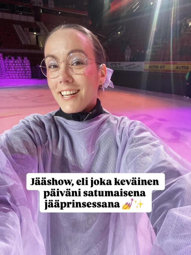 12 tunnin mittainen 2 minuuttinen jäällä, eli @helsinginluistelijat jääshow ✨⛸️

#jääshow #hlperhe #taitoluistelu #muodostelmaluistelu #cremedementshl